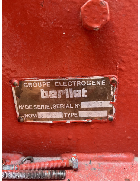 Poyaud Diesel OYAUD DIESEL B6L85 GENERATOR 500KVA USED - Industrie generator: afbeelding 1 Poyaud Diesel OYAUD DIESEL B6L85 GENERATOR 500KVA USED - Industrie generator: afbeelding 1