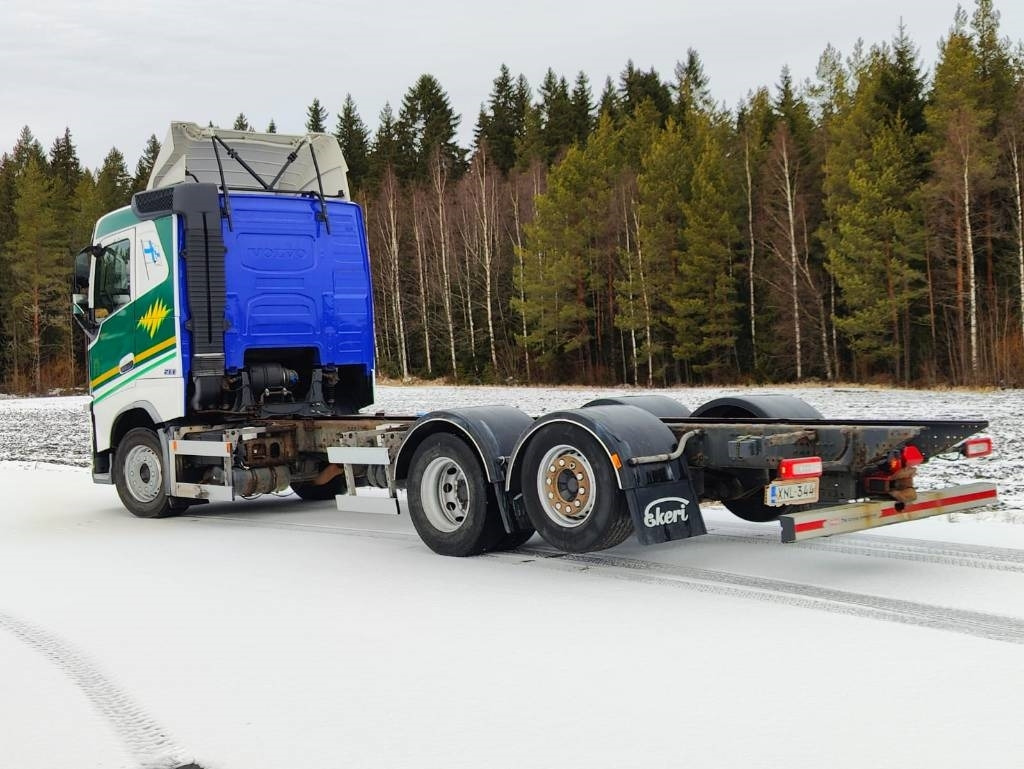 Volvo FH 13 - Chassis vrachtwagen: afbeelding 3 Volvo FH 13 - Chassis vrachtwagen: afbeelding 3