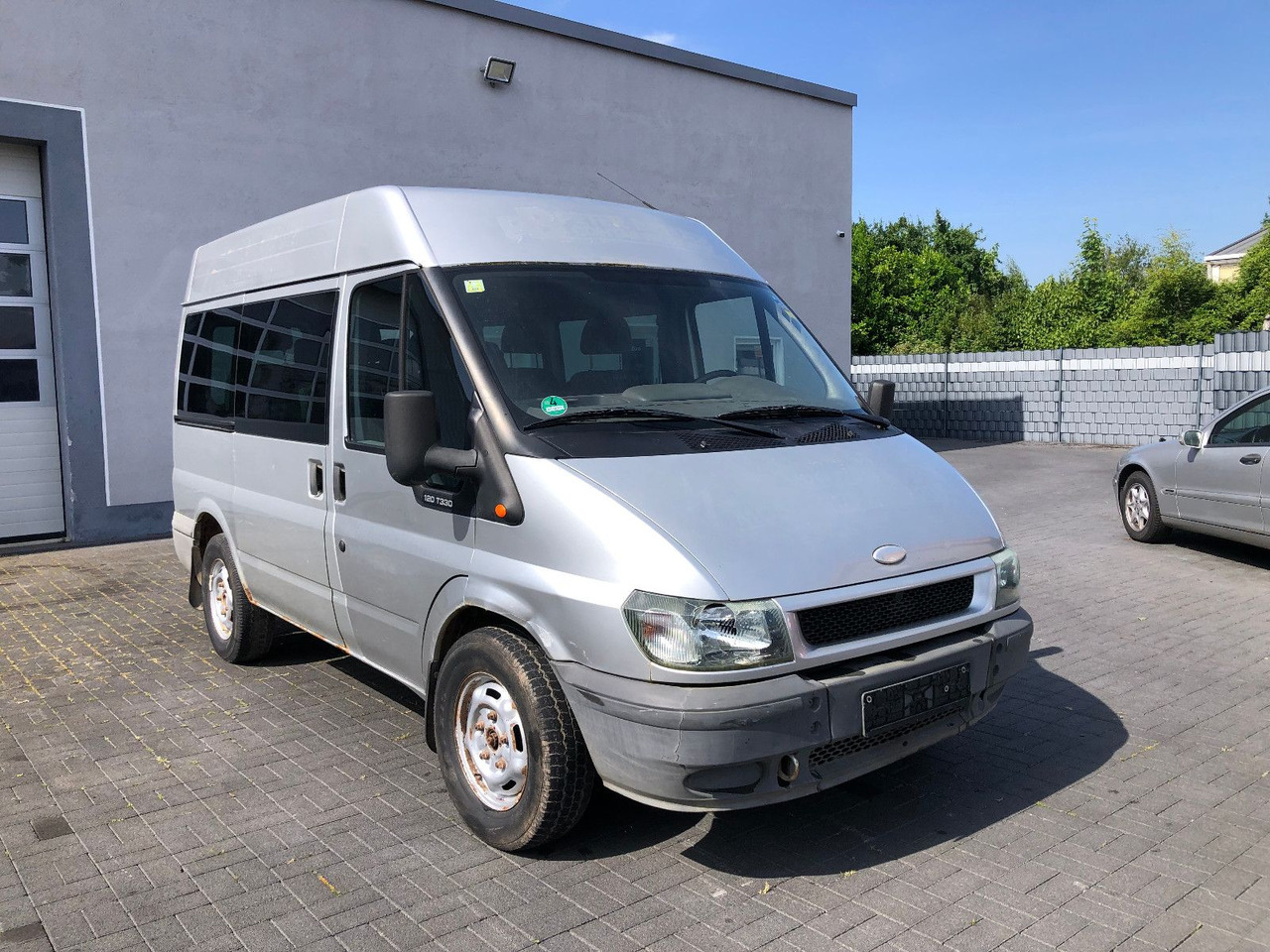 Ford Transit 2.4 TDi, Heckantrieb, 8-Sitzer, Klima - Personenvervoer: afbeelding 3 Ford Transit 2.4 TDi, Heckantrieb, 8-Sitzer, Klima - Personenvervoer: afbeelding 3