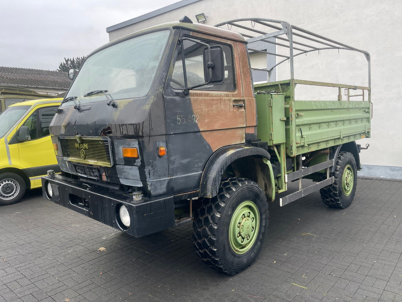 MAN 8.136 4X4 - Bestelwagen met open laadbak: afbeelding 3 MAN 8.136 4X4 - Bestelwagen met open laadbak: afbeelding 3