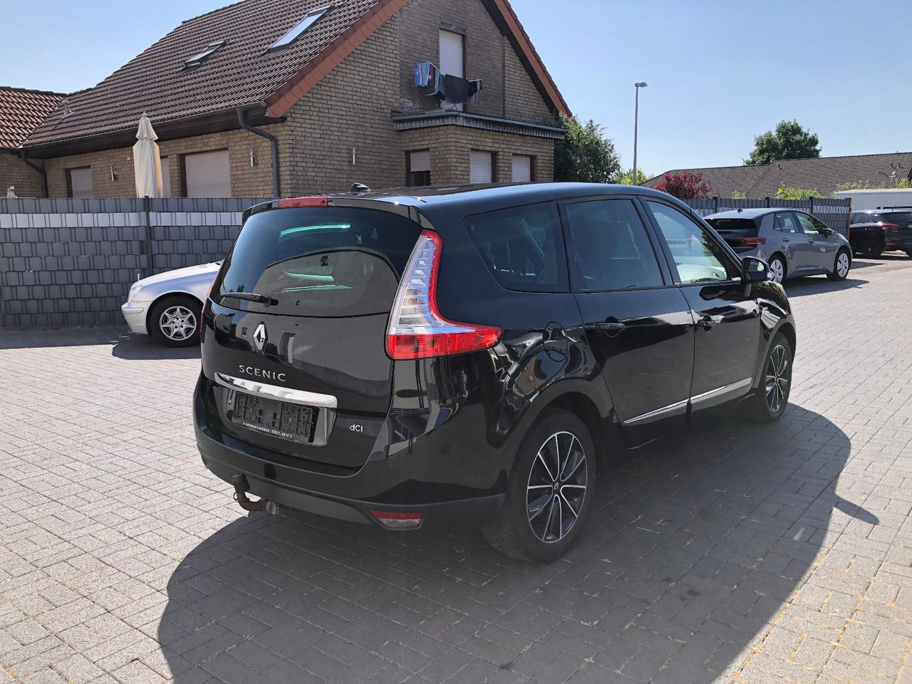 Renault Scenic  Grand 2.0 dCi 150 BOSE Edition,Automatik - Personenvervoer: afbeelding 2 Renault Scenic  Grand 2.0 dCi 150 BOSE Edition,Automatik - Personenvervoer: afbeelding 2