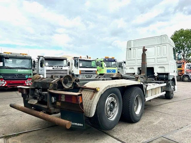 DAF 95.480 XF SPACECAB 6x2 WITH HOOK-ARM SYSTEM (EURO 3 / ZF16 MANUAL GEARBOX / ZF-INTARDER / STEEL-/AIR SUSPENSION / AIRCONDITIONIN - Haakarmsysteem vrachtwagen: afbeelding 3 DAF 95.480 XF SPACECAB 6x2 WITH HOOK-ARM SYSTEM (EURO 3 / ZF16 MANUAL GEARBOX / ZF-INTARDER / STEEL-/AIR SUSPENSION / AIRCONDITIONIN - Haakarmsysteem vrachtwagen: afbeelding 3