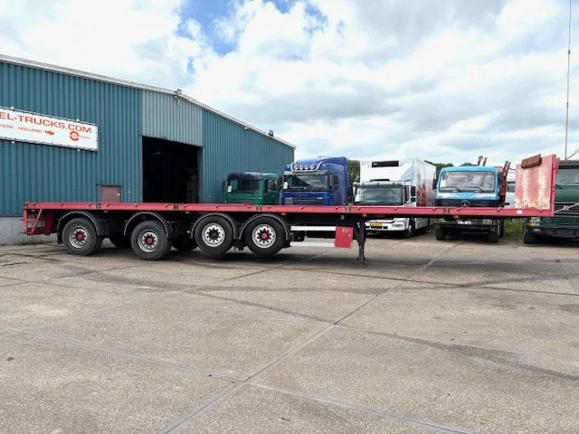 Kwb P-504-STI-H 4-AXLE FLATBED TRAILER (SAF AXLES / 2x STEERING AXLE / 2x LIFT-AXLE / ABS-EBS) - Vlakke/ Open oplegger: afbeelding 4 Kwb P-504-STI-H 4-AXLE FLATBED TRAILER (SAF AXLES / 2x STEERING AXLE / 2x LIFT-AXLE / ABS-EBS) - Vlakke/ Open oplegger: afbeelding 4