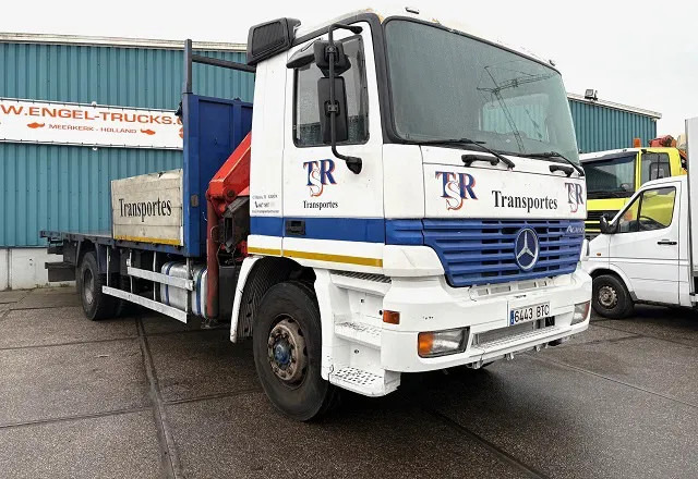 Mercedes-Benz Actros 2031 K WITH PALFINGER PK1101 CRANE (MANUAL GEARBOX / FULL STEEL SUSPENSION / REDUCTION AXLE / REMOTE CONTROL) - Kraanwagen: afbeelding 2 Mercedes-Benz Actros 2031 K WITH PALFINGER PK1101 CRANE (MANUAL GEARBOX / FULL STEEL SUSPENSION / REDUCTION AXLE / REMOTE CONTROL) - Kraanwagen: afbeelding 2