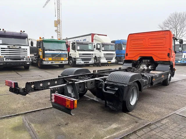 Mercedes-Benz Atego 823L DAY CAB (6-CILINDER) 4x2 CHASSIS (MANUAL GEARBOX / SPER DIFFERENTIAL / 6-CILINDER ENGINE) - Chassis vrachtwagen: afbeelding 3 Mercedes-Benz Atego 823L DAY CAB (6-CILINDER) 4x2 CHASSIS (MANUAL GEARBOX / SPER DIFFERENTIAL / 6-CILINDER ENGINE) - Chassis vrachtwagen: afbeelding 3