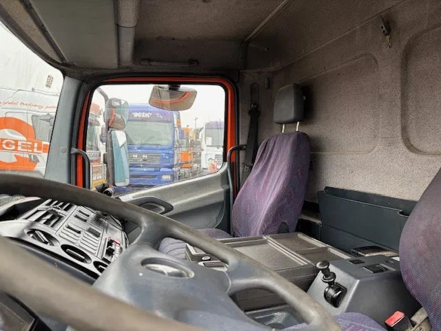 Chassis vrachtwagen Mercedes-Benz Atego 823L DAY CAB (6-CILINDER) 4x2 CHASSIS (MANUAL GEARBOX / SPER DIFFERENTIAL / 6-CILINDER ENGINE): afbeelding 11