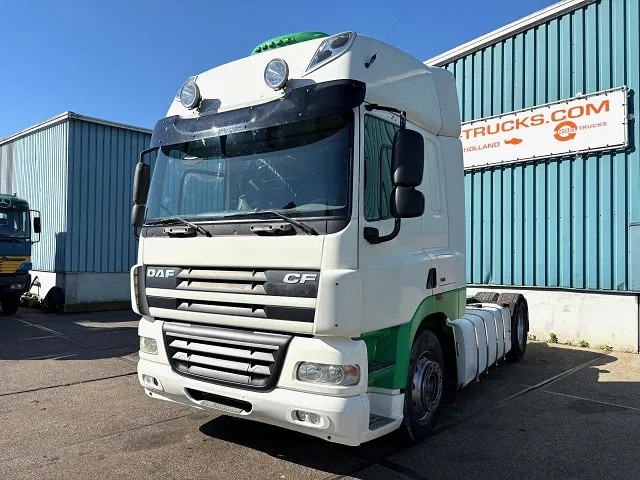DAF CF 85.410 SPACECAB 4x2 (ZF16 MANUAL GEARBOX / MX-BRAKE / 995 LITER DIESELTANK / AIRCONDITIONING / FRIDGE UNTHER BED) - Trekker: afbeelding 1 DAF CF 85.410 SPACECAB 4x2 (ZF16 MANUAL GEARBOX / MX-BRAKE / 995 LITER DIESELTANK / AIRCONDITIONING / FRIDGE UNTHER BED) - Trekker: afbeelding 1