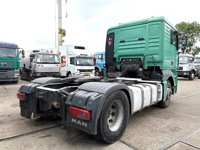 MAN TGA 18.460 FLT XL (6-CILINDER HEADS / ZF16 MANUAL GEARBOX / ZF-INTARDER / AIRCONDITIONING) - Trekker: afbeelding 3 MAN TGA 18.460 FLT XL (6-CILINDER HEADS / ZF16 MANUAL GEARBOX / ZF-INTARDER / AIRCONDITIONING) - Trekker: afbeelding 3
