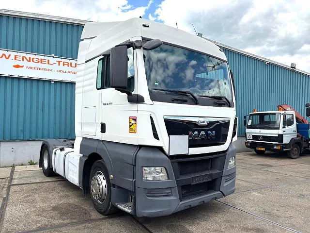 MAN TGX 18.440 BLS XLX (ZF16 MANUAL GEARBOX / 2x DIESELTANK / AIRCONDITIONING / ELECTRICAL MAINSWITCH / FRIDGE / EURO 6) - Trekker: afbeelding 2 MAN TGX 18.440 BLS XLX (ZF16 MANUAL GEARBOX / 2x DIESELTANK / AIRCONDITIONING / ELECTRICAL MAINSWITCH / FRIDGE / EURO 6) - Trekker: afbeelding 2