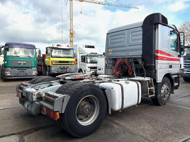 Mercedes-Benz Actros 1843 LS SLEEPERCAB (MP1) (ZF16 MANUAL GEARBOX / REDUCTION AXLE / AIRCONDITIONING / ETC.) - Trekker: afbeelding 3 Mercedes-Benz Actros 1843 LS SLEEPERCAB (MP1) (ZF16 MANUAL GEARBOX / REDUCTION AXLE / AIRCONDITIONING / ETC.) - Trekker: afbeelding 3
