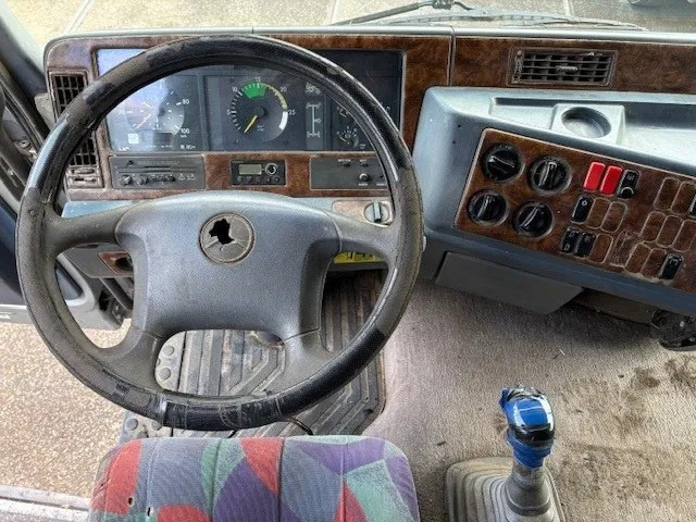 Leasing Mercedes-Benz Actros 1843 LS SLEEPERCAB (MP1) (ZF16 MANUAL GEARBOX / REDUCTION AXLES / AIRCONDITIONING / ETC.) Mercedes-Benz Actros 1843 LS SLEEPERCAB (MP1) (ZF16 MANUAL GEARBOX / REDUCTION AXLES / AIRCONDITIONING / ETC.): afbeelding 8