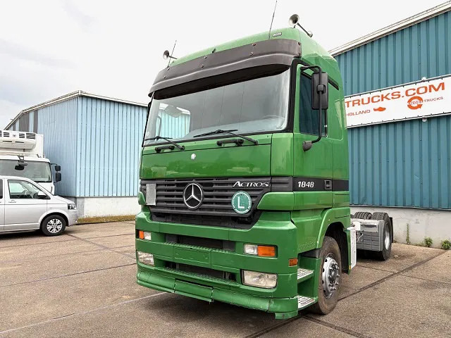 Mercedes-Benz Actros 1848 V8 MEGASPACE (EPS WITH CLUTCH (3 PEDALS) / REDUCTION AXLE / FRIDGE / ETC.) - Trekker: afbeelding 1 Mercedes-Benz Actros 1848 V8 MEGASPACE (EPS WITH CLUTCH (3 PEDALS) / REDUCTION AXLE / FRIDGE / ETC.) - Trekker: afbeelding 1