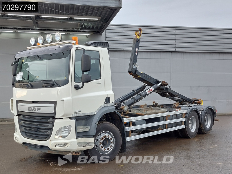 DAF CF 440 6X2 HYVA 22-60-S Hooklift Lift Axle Automatic ACC Euro 6 - Haakarmsysteem vrachtwagen: afbeelding 3 DAF CF 440 6X2 HYVA 22-60-S Hooklift Lift Axle Automatic ACC Euro 6 - Haakarmsysteem vrachtwagen: afbeelding 3
