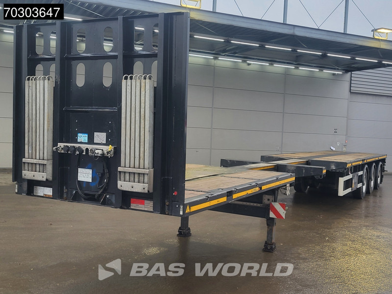 Doll P3H-Z18 Remote Control Twistlocks 3x Steering Extendable1280cm - Vlakke/ Open oplegger: afbeelding 1 Doll P3H-Z18 Remote Control Twistlocks 3x Steering Extendable1280cm - Vlakke/ Open oplegger: afbeelding 1