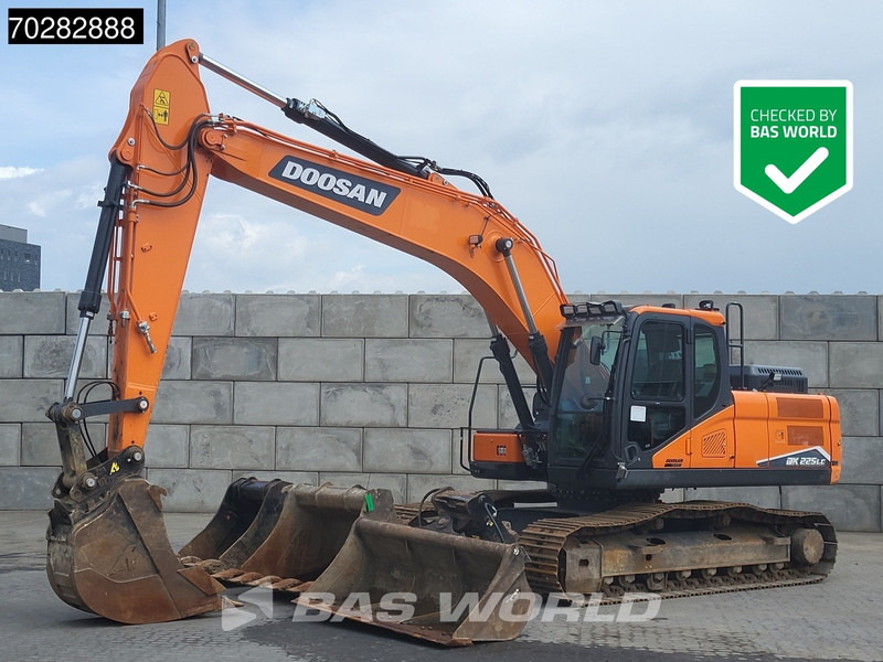 Doosan DX225 LC-7 4 BUCKETS - Rupsgraafmachine: afbeelding 1 Doosan DX225 LC-7 4 BUCKETS - Rupsgraafmachine: afbeelding 1