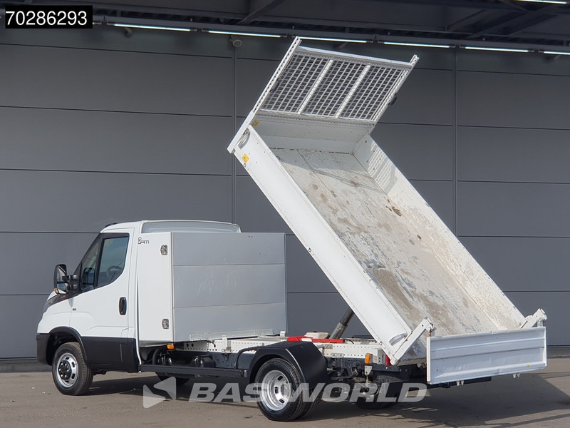 Iveco Daily 35C16 3.0L Open Laadbak met Kist Dubbellucht 3,5t Trekhaak Airco Cruise Euro6 Pritsche Pickup Open Box 2m3 A/C Towbar Cruise con - Bestelwagen met open laadbak: afbeelding 2 Iveco Daily 35C16 3.0L Open Laadbak met Kist Dubbellucht 3,5t Trekhaak Airco Cruise Euro6 Pritsche Pickup Open Box 2m3 A/C Towbar Cruise con - Bestelwagen met open laadbak: afbeelding 2