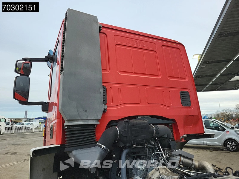 Nieuw Chassis vrachtwagen Iveco Eurocargo 150E300 4X4 NEW! 15T chassis 2012 production Euro 5: afbeelding 10 Nieuw Chassis vrachtwagen Iveco Eurocargo 150E300 4X4 NEW! 15T chassis 2012 production Euro 5: afbeelding 10