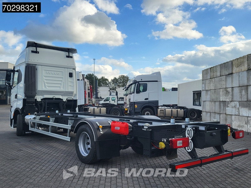 Iveco S-Way 460 4X2 NEW! BDF Navi ACC LED Automatic Euro 6 - Containertransporter/ Wissellaadbak vrachtwagen: afbeelding 2 Iveco S-Way 460 4X2 NEW! BDF Navi ACC LED Automatic Euro 6 - Containertransporter/ Wissellaadbak vrachtwagen: afbeelding 2