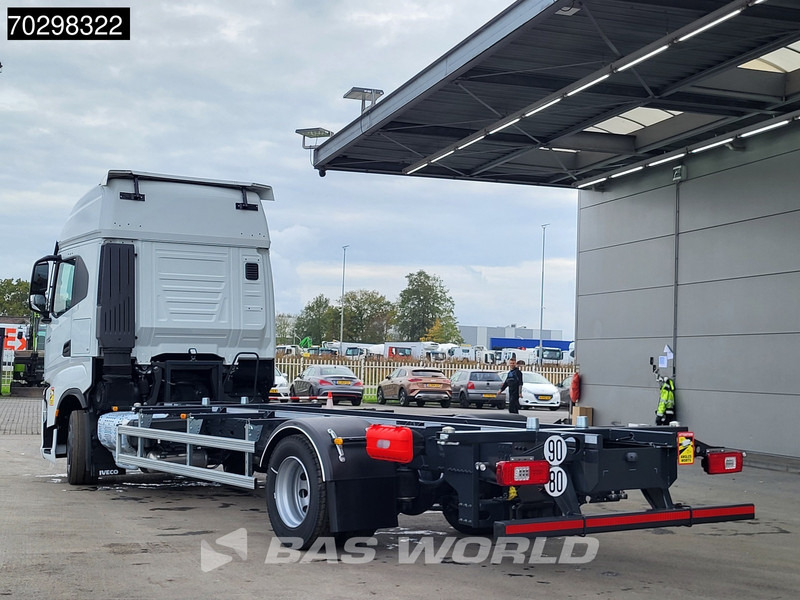 Iveco S-Way 460 4X2 New! BDF Navi ACC LED Euro 6 - Containertransporter/ Wissellaadbak vrachtwagen: afbeelding 2 Iveco S-Way 460 4X2 New! BDF Navi ACC LED Euro 6 - Containertransporter/ Wissellaadbak vrachtwagen: afbeelding 2
