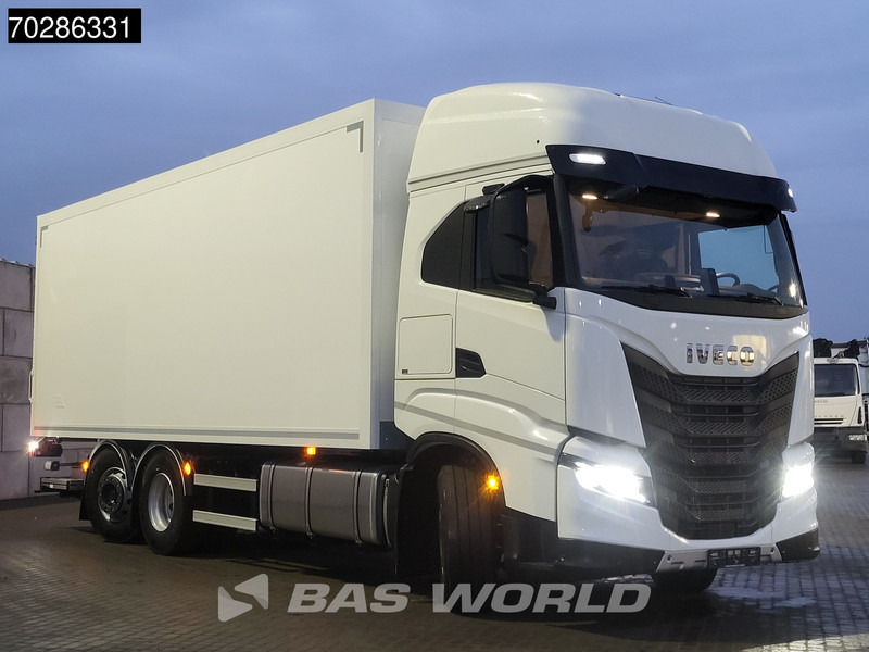 Iveco S-Way 490 6X2 2000kg Ladebordwand Lift/Steering Axle Automatic Navi ACC Euro 6 - Bakwagen: afbeelding 3 Iveco S-Way 490 6X2 2000kg Ladebordwand Lift/Steering Axle Automatic Navi ACC Euro 6 - Bakwagen: afbeelding 3