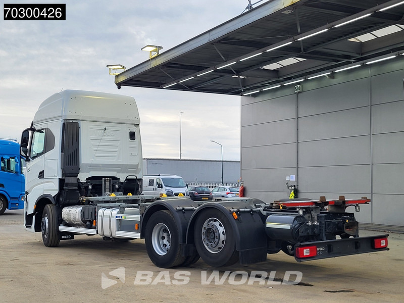 Iveco S-Way 510 6X2 Retarder Full Air Lift Axle BDF Euro 6 - Containertransporter/ Wissellaadbak vrachtwagen: afbeelding 2 Iveco S-Way 510 6X2 Retarder Full Air Lift Axle BDF Euro 6 - Containertransporter/ Wissellaadbak vrachtwagen: afbeelding 2
