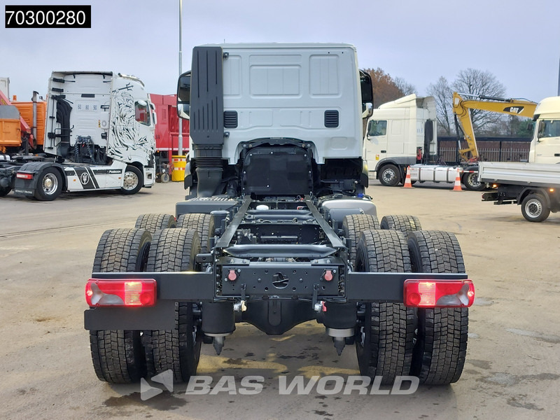Iveco X-Way 500 X-Way 6X4 NEW 6x4 chassis Sleepercab Rear Air suspension Automatic Euro 6 - Chassis vrachtwagen: afbeelding 3 Iveco X-Way 500 X-Way 6X4 NEW 6x4 chassis Sleepercab Rear Air suspension Automatic Euro 6 - Chassis vrachtwagen: afbeelding 3