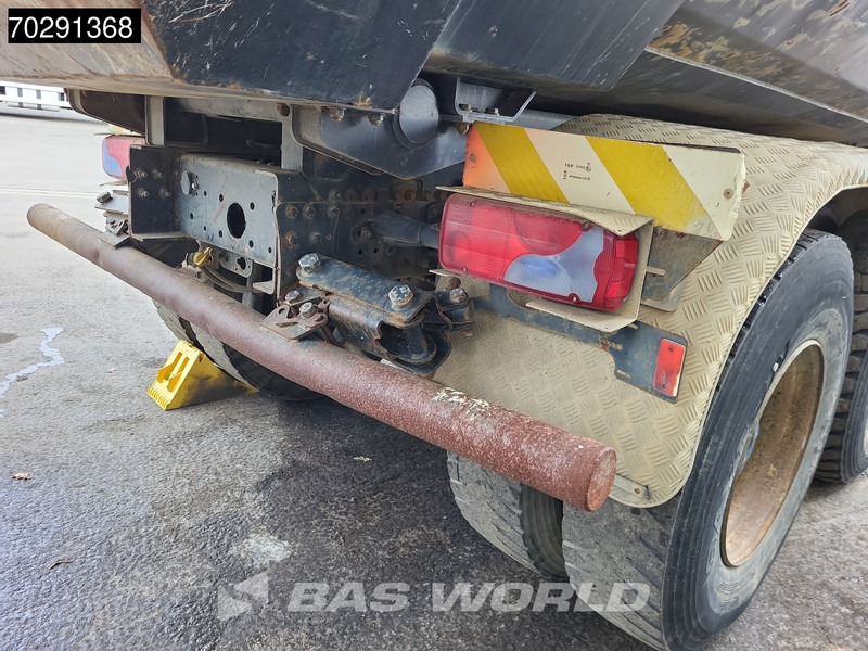 Kipper vrachtwagen MAN TGA 33.360 6X4 BROKEN ENGINE! 13m3 Meiller tipper Steel suspension Manual Euro 4: afbeelding 14 Kipper vrachtwagen MAN TGA 33.360 6X4 BROKEN ENGINE! 13m3 Meiller tipper Steel suspension Manual Euro 4: afbeelding 14