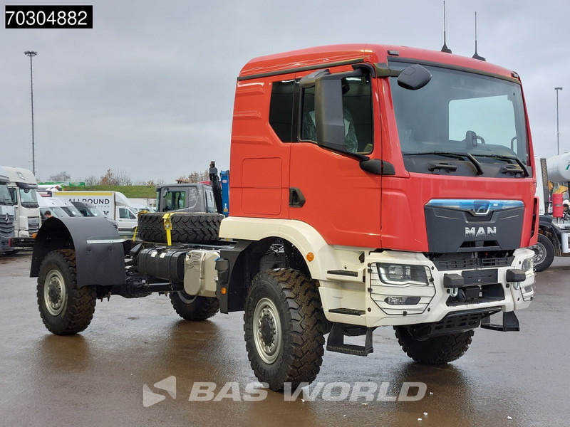 MAN TGM 18.250 4X4 NEW 4x4 Full steel suspension Automatic Airco Euro 6 - Chassis vrachtwagen: afbeelding 3 MAN TGM 18.250 4X4 NEW 4x4 Full steel suspension Automatic Airco Euro 6 - Chassis vrachtwagen: afbeelding 3