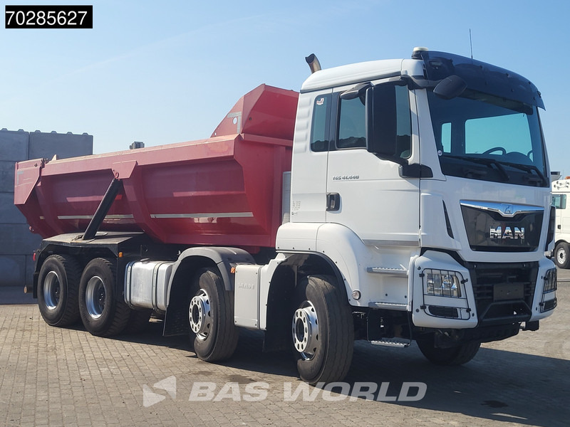 MAN TGS 41.440 8X4 15m3 Retarder Big-Axle Steelsuspension Euro 6 - Kipper vrachtwagen: afbeelding 3 MAN TGS 41.440 8X4 15m3 Retarder Big-Axle Steelsuspension Euro 6 - Kipper vrachtwagen: afbeelding 3