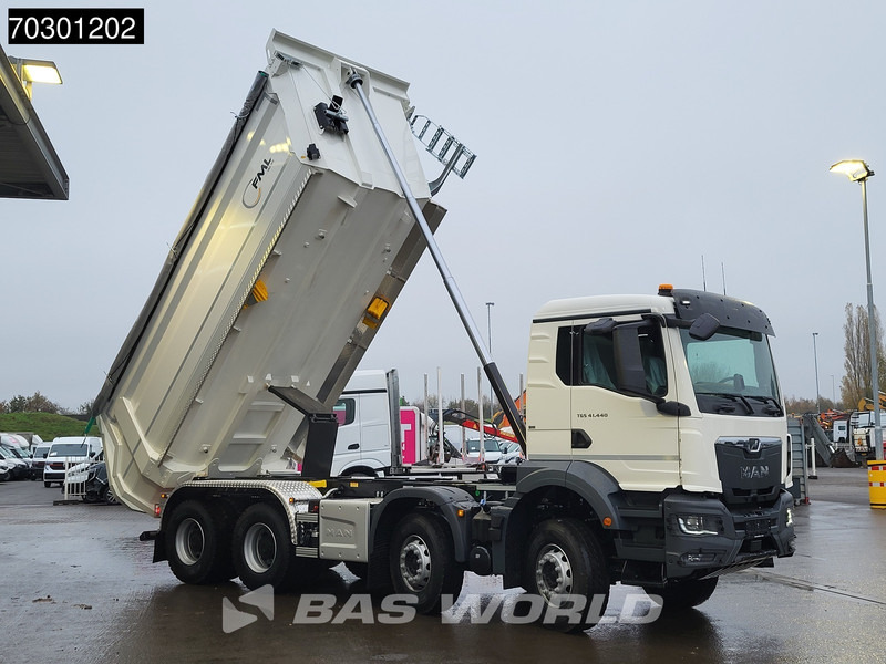 MAN TGS 41.440 8X4 NEW! 20m3 KH Kipper Steelsuspension Big-Axle Automatic Euro 6 - Kipper vrachtwagen: afbeelding 3 MAN TGS 41.440 8X4 NEW! 20m3 KH Kipper Steelsuspension Big-Axle Automatic Euro 6 - Kipper vrachtwagen: afbeelding 3