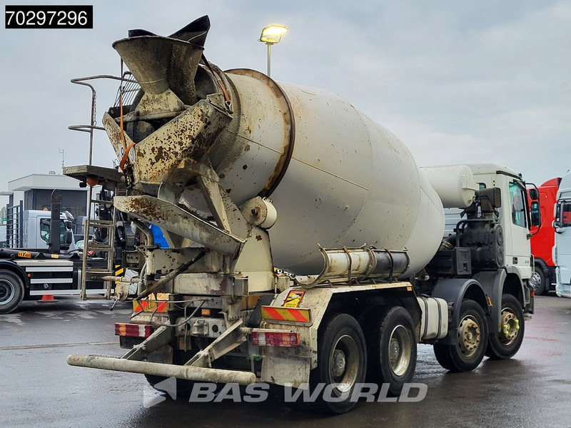 Mercedes-Benz Actros 3236 8X4 9m3 Liebherr Mixer Big-Axle Steelsuspension 3-Pedals Euro 3 - Betonmixer: afbeelding 5 Mercedes-Benz Actros 3236 8X4 9m3 Liebherr Mixer Big-Axle Steelsuspension 3-Pedals Euro 3 - Betonmixer: afbeelding 5