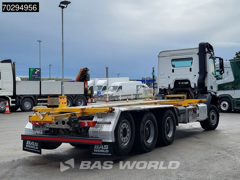 Mercedes-Benz Arocs 3232 Arocs 8X4 LOW Mileage! BDF Big-Axle Lift+Steering-Axle Euro 6 - Containertransporter/ Wissellaadbak vrachtwagen: afbeelding 5 Mercedes-Benz Arocs 3232 Arocs 8X4 LOW Mileage! BDF Big-Axle Lift+Steering-Axle Euro 6 - Containertransporter/ Wissellaadbak vrachtwagen: afbeelding 5