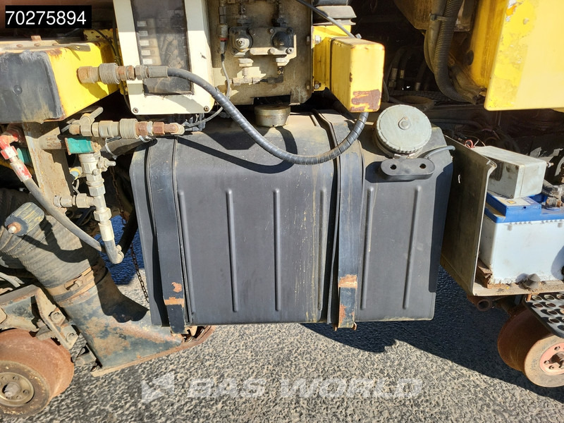 Leasing Mercedes-Benz Unimog 1650 4X4 Assaloni Vaccuum truck 4x4 Railway Manual Euro 2 Mercedes-Benz Unimog 1650 4X4 Assaloni Vaccuum truck 4x4 Railway Manual Euro 2: afbeelding 12