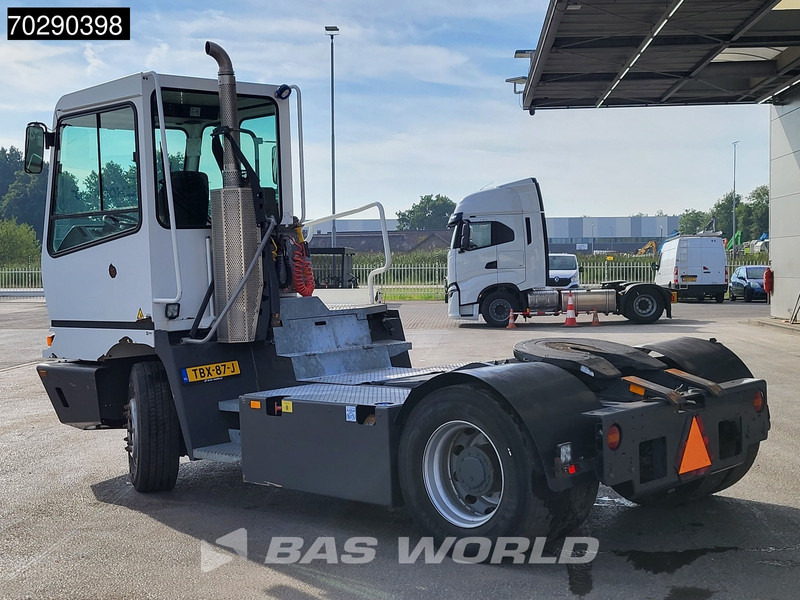 Terberg YT222 4X2 NL-Truck EPA Big-Axle Hebesattel - Terminal trekker: afbeelding 2 Terberg YT222 4X2 NL-Truck EPA Big-Axle Hebesattel - Terminal trekker: afbeelding 2