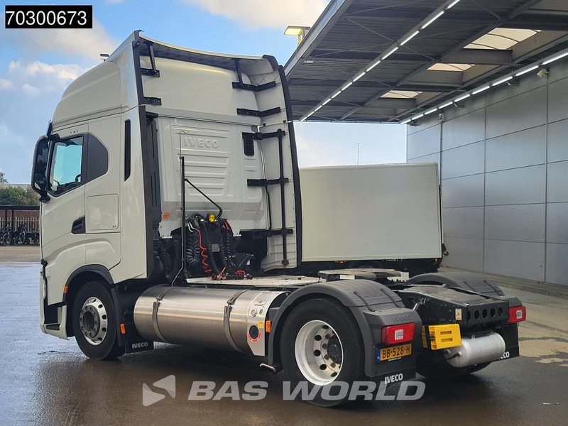 Iveco S-Way NP 460 4X2 LNG! Retarder Standairco 2xTanks Navi LED Euro 6 - Trekker: afbeelding 3 Iveco S-Way NP 460 4X2 LNG! Retarder Standairco 2xTanks Navi LED Euro 6 - Trekker: afbeelding 3