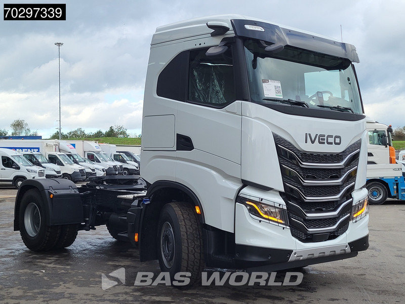 Iveco X-Way 500 4X2 NEW! Retarder Big-Axle Standklima MirrorCam Navi LED ACC Euro 6 - Trekker: afbeelding 3 Iveco X-Way 500 4X2 NEW! Retarder Big-Axle Standklima MirrorCam Navi LED ACC Euro 6 - Trekker: afbeelding 3