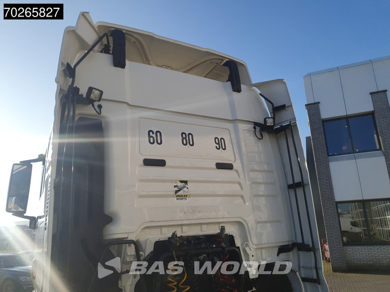MAN TGX 18.460 4X2 XLX Retarder 2x Tanks ACC Standklima - Trekker: afbeelding 5 MAN TGX 18.460 4X2 XLX Retarder 2x Tanks ACC Standklima - Trekker: afbeelding 5