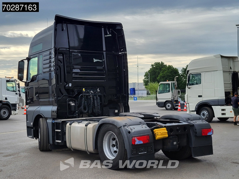 MAN TGX 18.470 4X2 XXL Retarder 2x Tanks Standklima ACC Navi Euro 6 - Trekker: afbeelding 2 MAN TGX 18.470 4X2 XXL Retarder 2x Tanks Standklima ACC Navi Euro 6 - Trekker: afbeelding 2