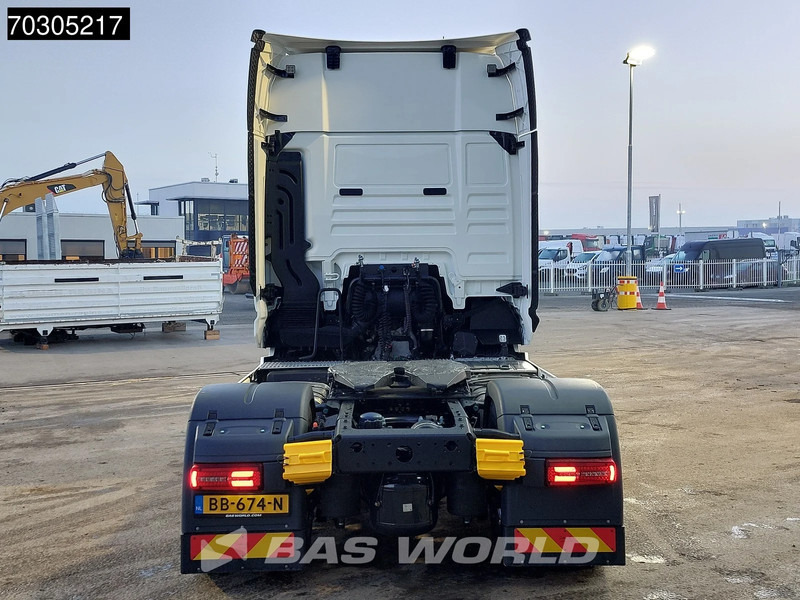 MAN TGX 18.520 4X2 NEW! GX Retarder 2x Tanks Alcoa Standklima MirrorCam Navi LED - Trekker: afbeelding 3 MAN TGX 18.520 4X2 NEW! GX Retarder 2x Tanks Alcoa Standklima MirrorCam Navi LED - Trekker: afbeelding 3