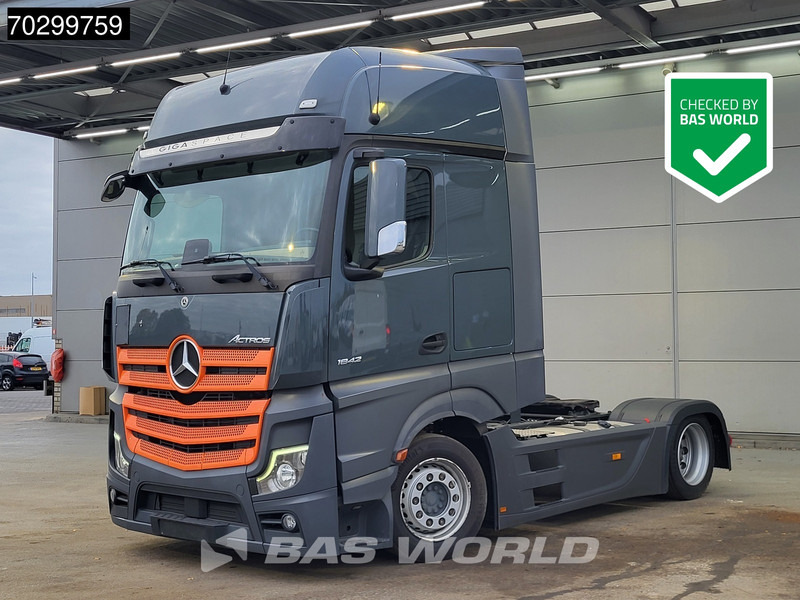 Mercedes-Benz Actros 1842 4X2 Mega GigaSpace Retarder 2xTanks ACC Euro 6 - Trekker: afbeelding 1 Mercedes-Benz Actros 1842 4X2 Mega GigaSpace Retarder 2xTanks ACC Euro 6 - Trekker: afbeelding 1