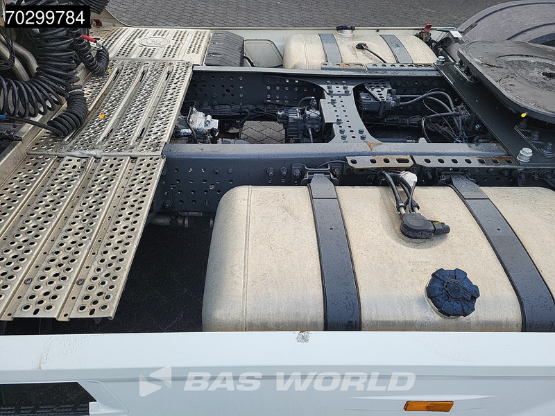 Mercedes-Benz Actros 1842 4X2 StreamSpace Mega Retarder MirrorCam 2xTanks Navi ACC Euro 6 - Trekker: afbeelding 5 Mercedes-Benz Actros 1842 4X2 StreamSpace Mega Retarder MirrorCam 2xTanks Navi ACC Euro 6 - Trekker: afbeelding 5