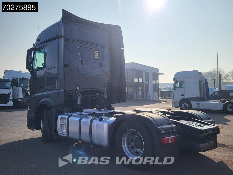 Mercedes-Benz Actros 1851 4X2 BigSpace 2x Tanks - Trekker: afbeelding 2 Mercedes-Benz Actros 1851 4X2 BigSpace 2x Tanks - Trekker: afbeelding 2