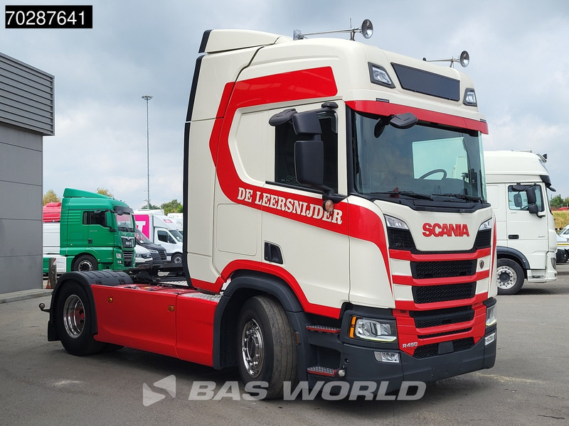 Scania R450 4X2 Retarder 2x Tanks Standklima LED Navi - Trekker: afbeelding 3 Scania R450 4X2 Retarder 2x Tanks Standklima LED Navi - Trekker: afbeelding 3