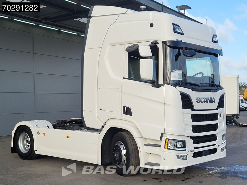 Scania R520 4X2 Low Mileage! Retarder Leder ACC Navi LED Euro 6 - Trekker: afbeelding 3 Scania R520 4X2 Low Mileage! Retarder Leder ACC Navi LED Euro 6 - Trekker: afbeelding 3