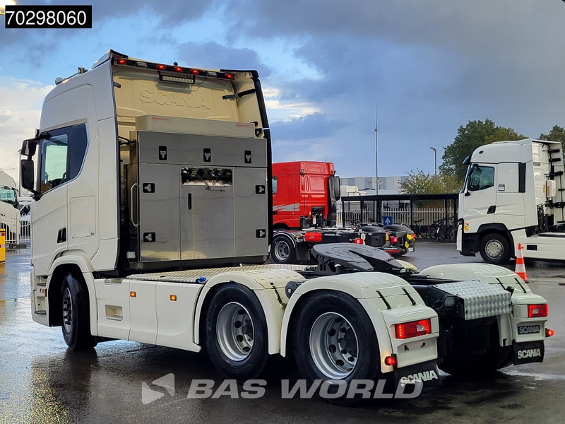 Scania R650 R 6X4 Full-Air! Retarder ACC Hydraulik Leder Navi Euro 6 - Trekker: afbeelding 2 Scania R650 R 6X4 Full-Air! Retarder ACC Hydraulik Leder Navi Euro 6 - Trekker: afbeelding 2
