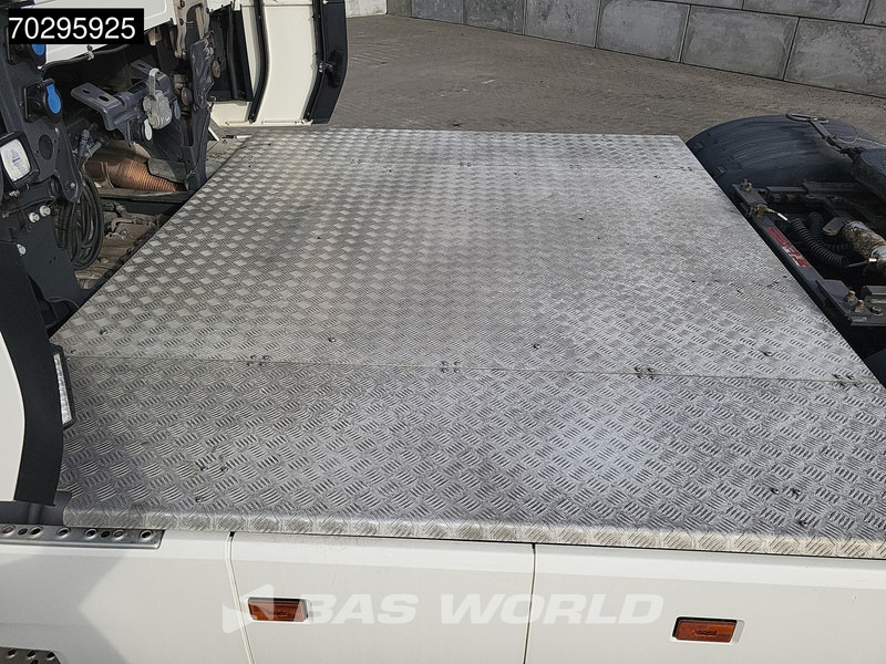 Scania S540 6X2 Retarder Full-Air 2xTanks Standairco Leather ACC LED Navi Euro 6 - Trekker: afbeelding 3 Scania S540 6X2 Retarder Full-Air 2xTanks Standairco Leather ACC LED Navi Euro 6 - Trekker: afbeelding 3