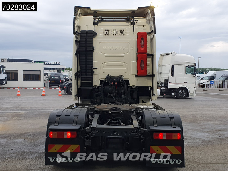 Volvo FH 460 4X2 VEB+ I-ParkCool 2x Tanks LED Navi - Trekker: afbeelding 3 Volvo FH 460 4X2 VEB+ I-ParkCool 2x Tanks LED Navi - Trekker: afbeelding 3
