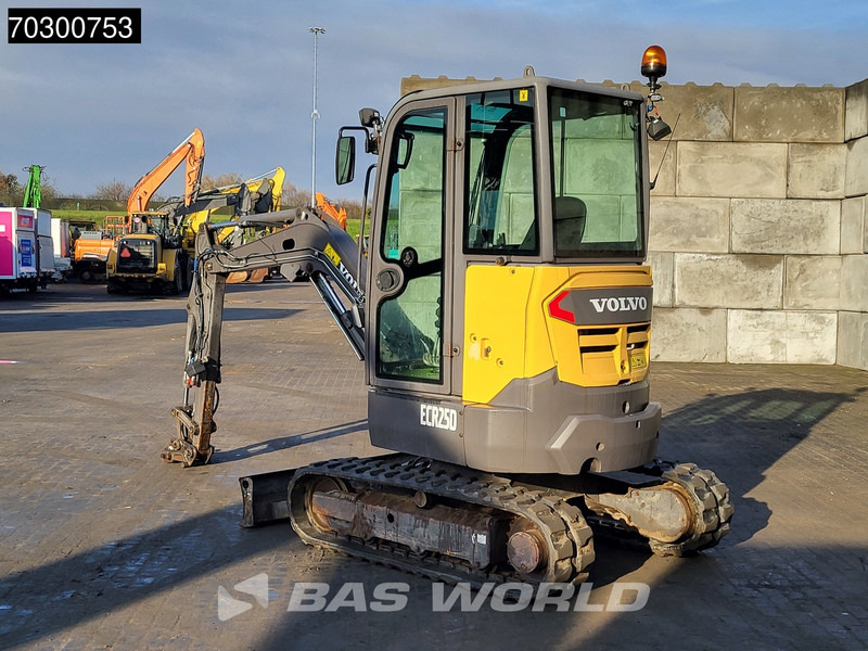 Volvo ECR25 D - Minigraafmachine: afbeelding 3 Volvo ECR25 D - Minigraafmachine: afbeelding 3