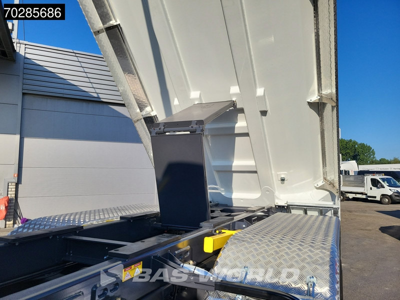Volvo FMX 500 8X6 NEW! 18m3 KH-Kipper Steelsuspension Big-Axle Automatic Euro 6 - Kipper vrachtwagen: afbeelding 3 Volvo FMX 500 8X6 NEW! 18m3 KH-Kipper Steelsuspension Big-Axle Automatic Euro 6 - Kipper vrachtwagen: afbeelding 3