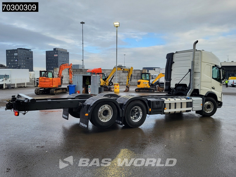 Volvo FMX 540 FMX 6X2 NEW chassis! Lift+steering Axle Engine PTO Full air suspension - Chassis vrachtwagen: afbeelding 5 Volvo FMX 540 FMX 6X2 NEW chassis! Lift+steering Axle Engine PTO Full air suspension - Chassis vrachtwagen: afbeelding 5